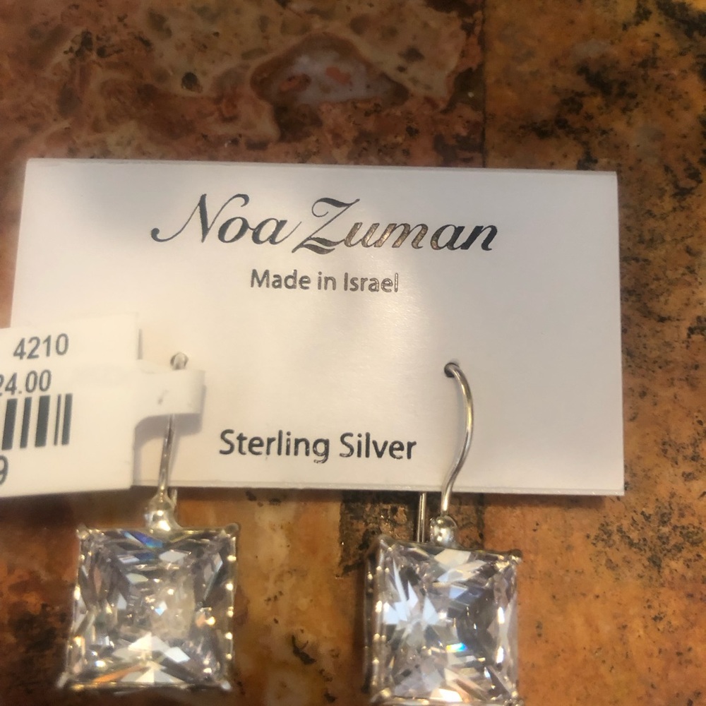 Cubic zirconia silver earrings